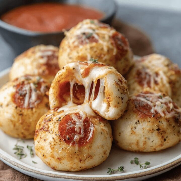 Easy Pepperoni Pizza Bombs Recipe