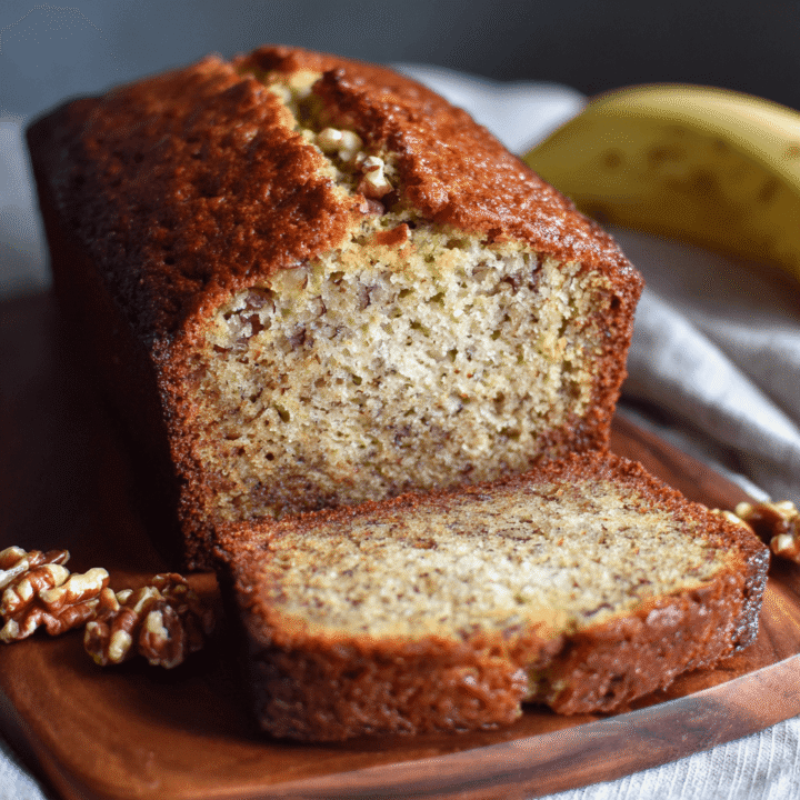 Classic Moist Banana Bread Recipe